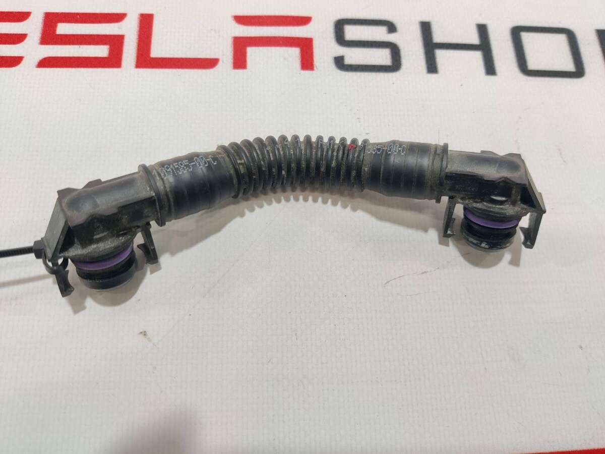 Патрубок к Tesla Model 3 2019