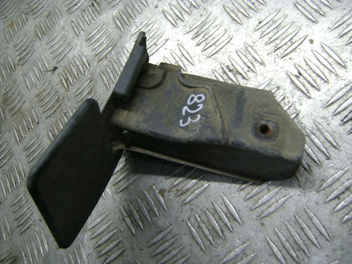 Брызговик к Toyota Prius 2005