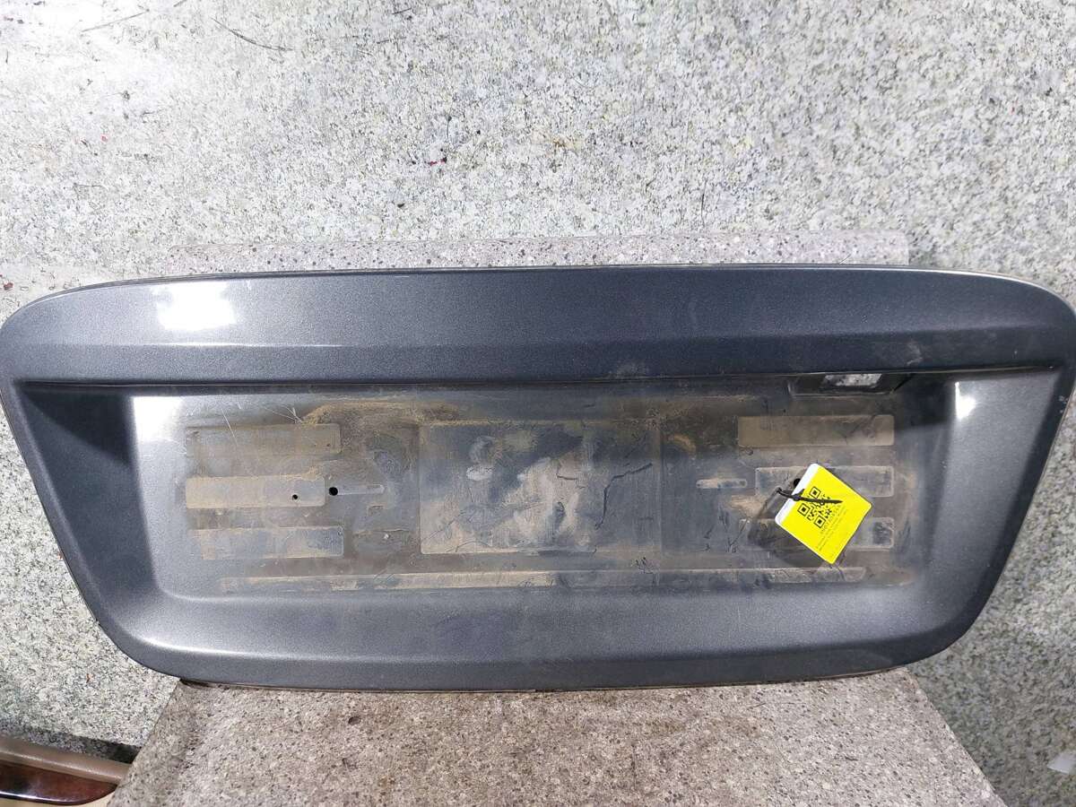 Бленда к Nissan Almera Tino 2002