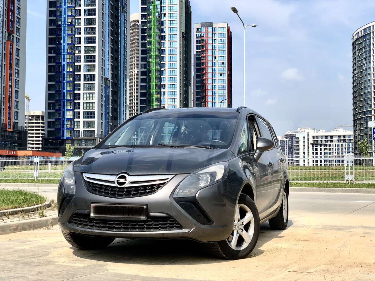 Opel Zafira C, 2012