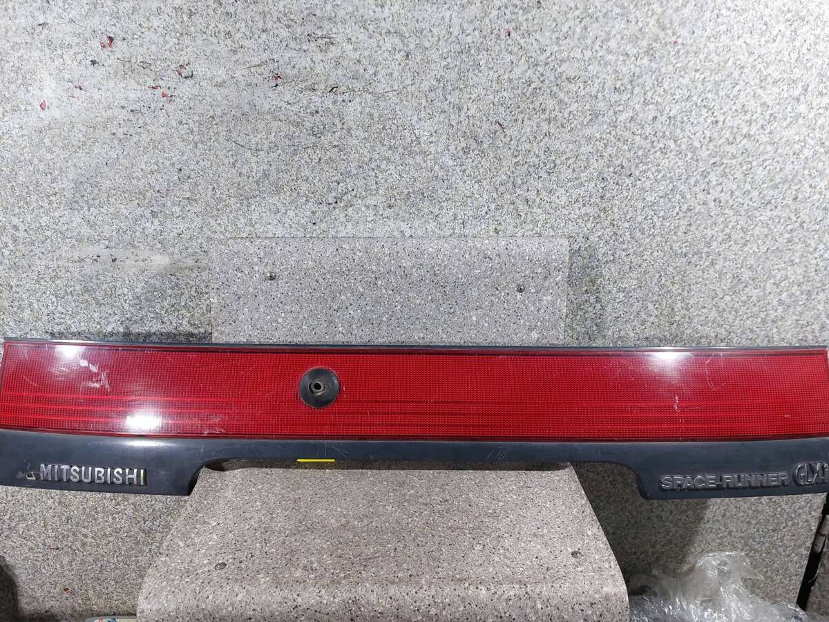 Бленда к Mitsubishi Space Runner 1993