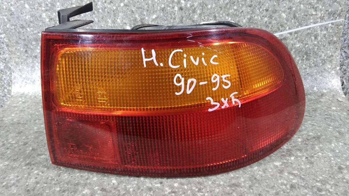 Фонарь задний правый к Honda Civic 1993