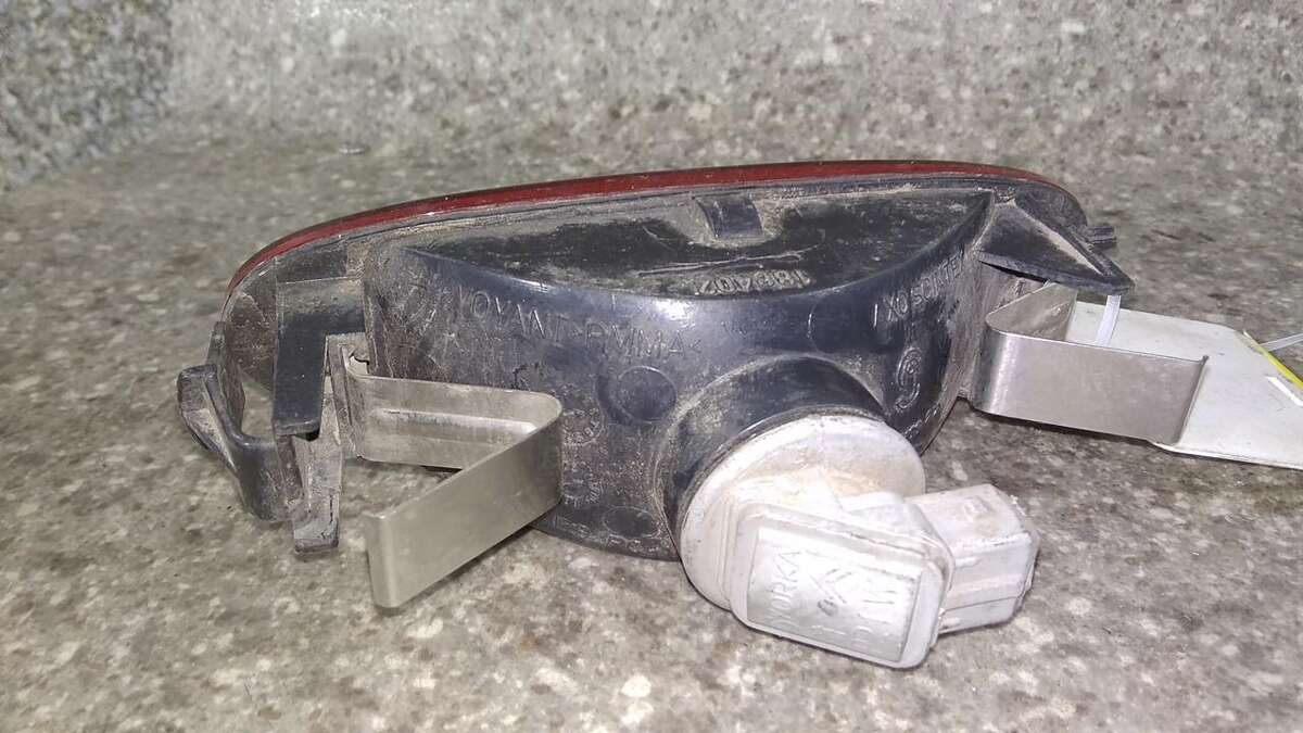 Фонарь противотуманный левый к Peugeot 206 2004