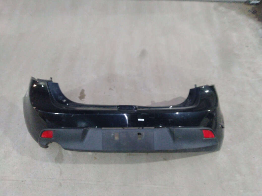 Бампер задний к Mazda 3 2009