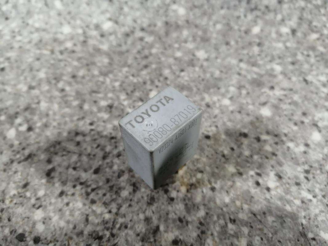 Реле (прочие) к Toyota Verso 2012