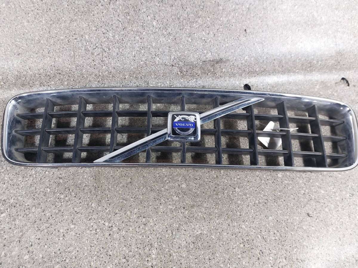 Решетка радиатора к Volvo XC90 2004