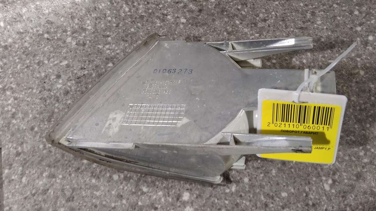 Поворотник правый к Fiat Scudo 2000