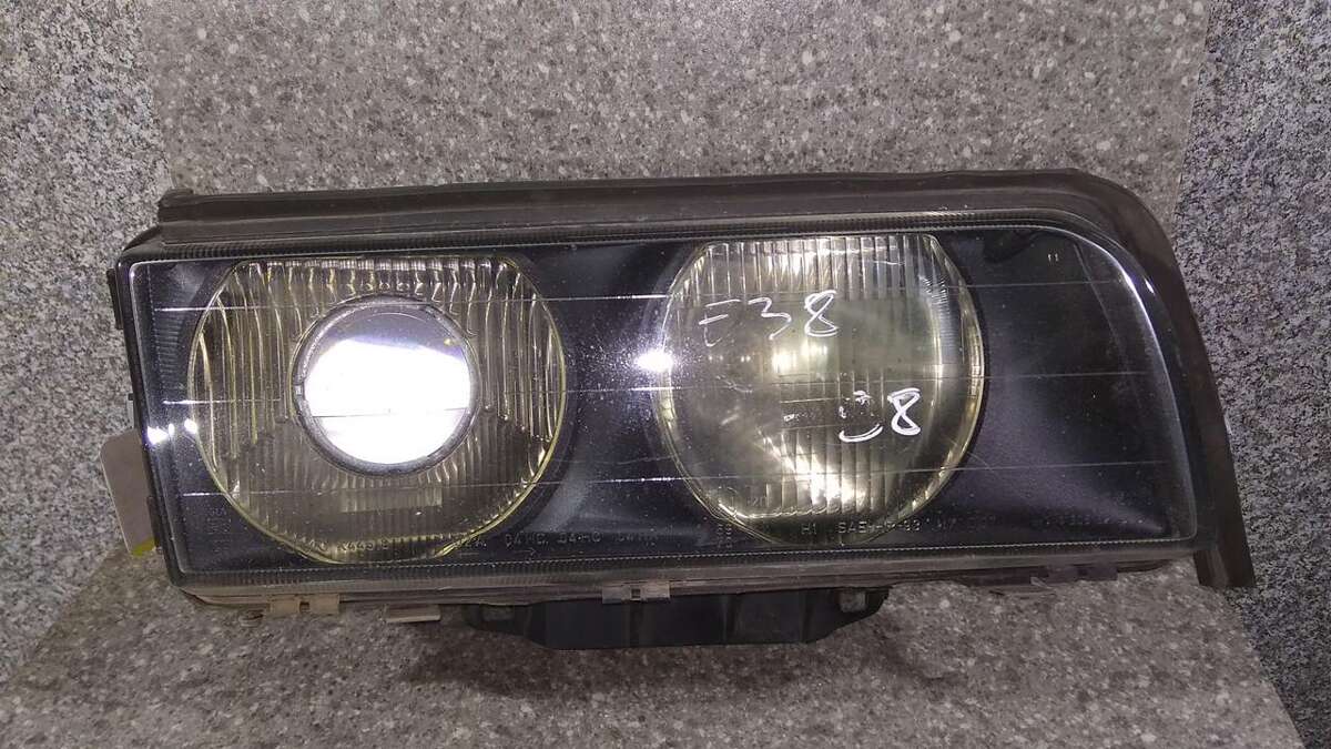 Фара правая к BMW 7 series 1996