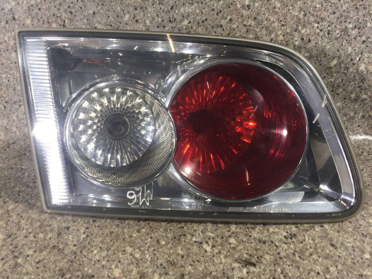 Фонарь крышки багажника левый к Mazda 6 2004
