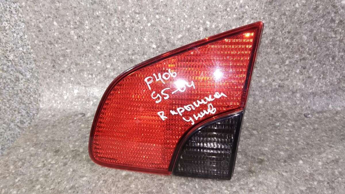Фонарь крышки багажника правый к Peugeot 406 1997