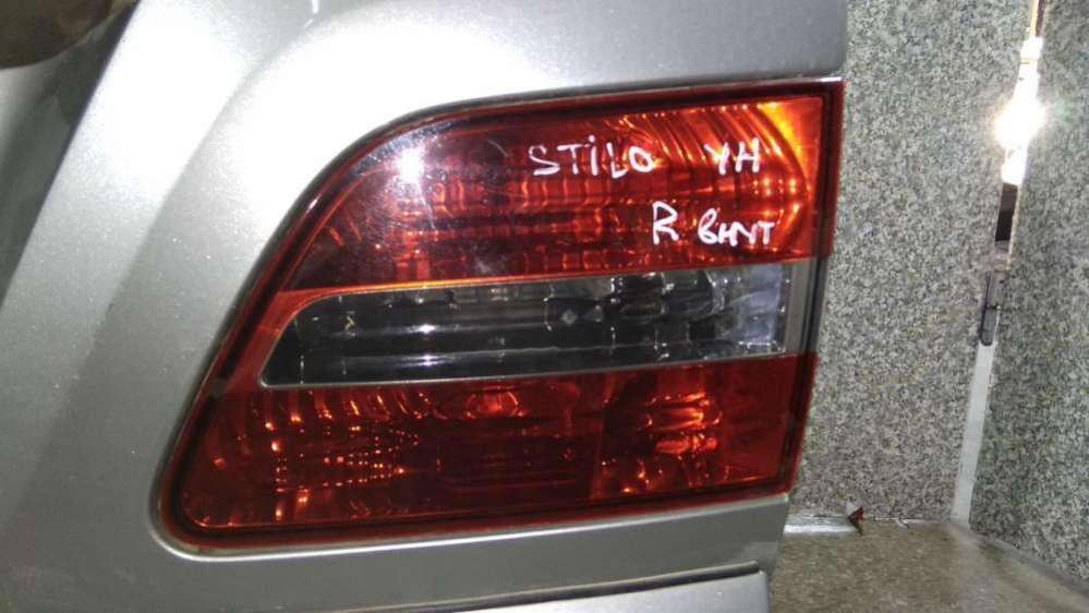 Фонарь крышки багажника правый к Fiat Stilo 2003