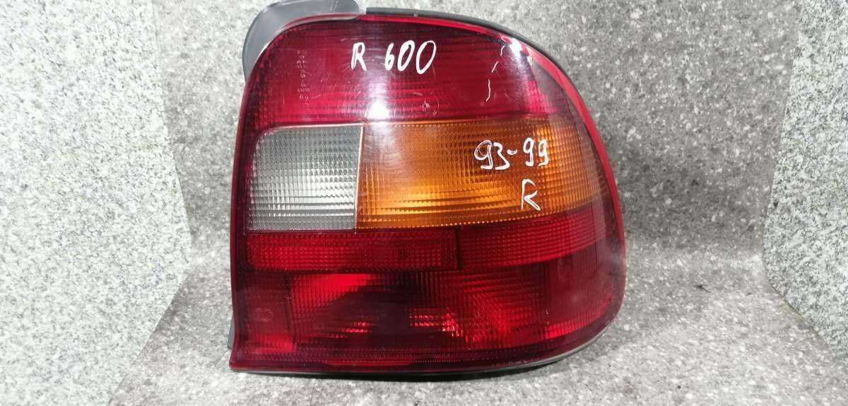 Фонарь задний правый к Rover 600 1996
