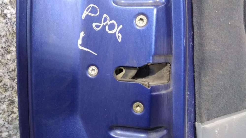 Замок двери задней левой к Peugeot 806 1998