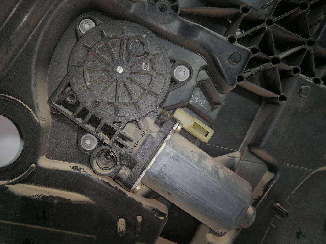 Стеклоподъемник передний правый к Ford Fusion 2006