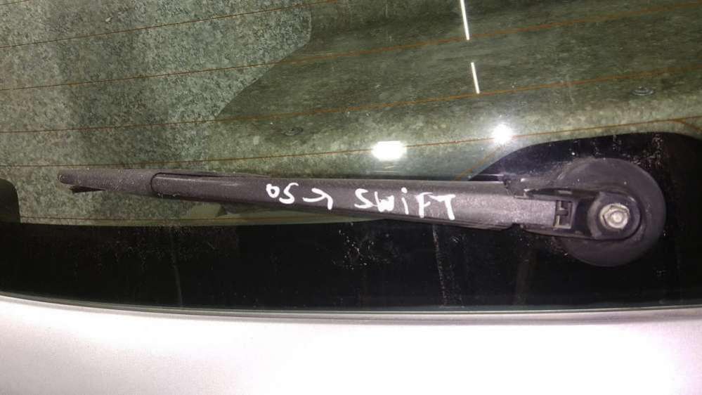 Щеткодержатель задний к Suzuki Swift 2008