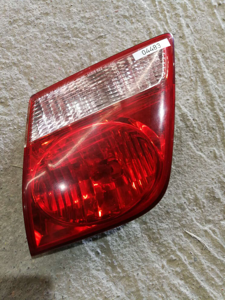 Фонарь крышки багажника левый к Mazda Millenia 2002