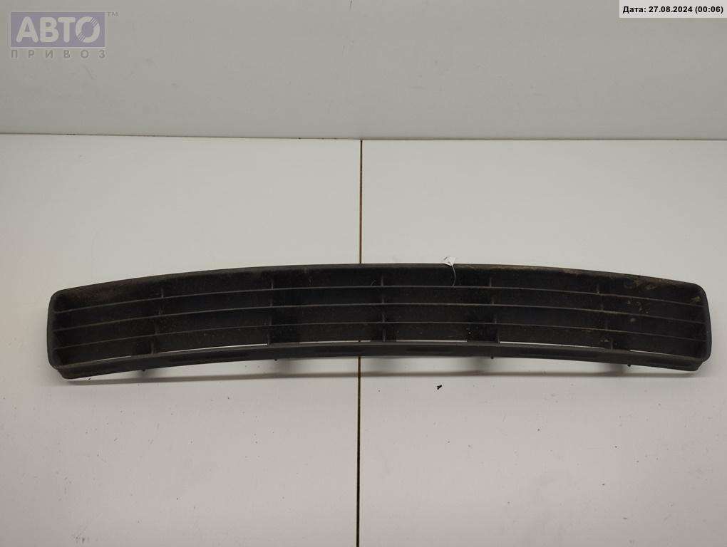 Решетка бампера к Audi A4 1996