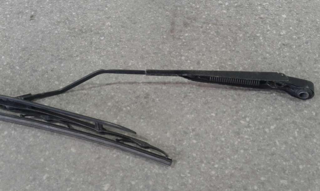 Щеткодержатель к Citroen C3 2006