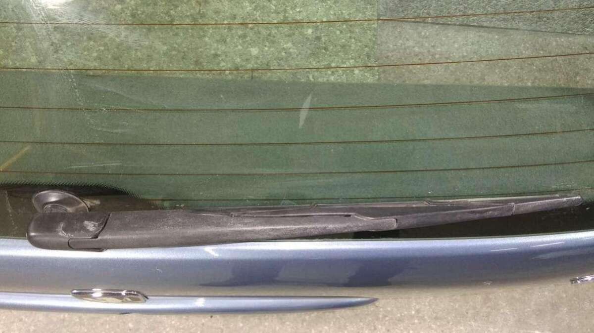 Щеткодержатель задний к Peugeot 406 2002