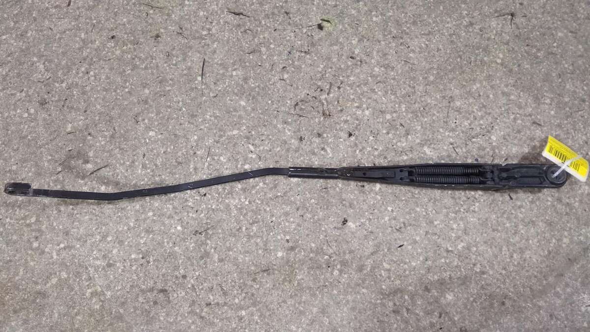 Щеткодержатель к Peugeot 406 2000