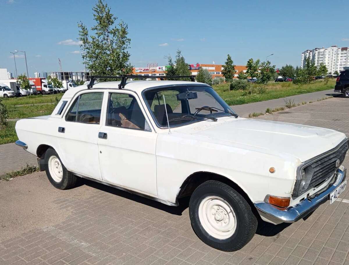 ГАЗ 24 «Волга» II (2410), 1988