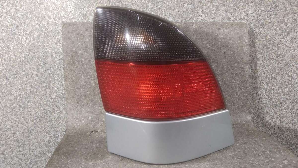 Фонарь задний правый к Saab 9-5 2000