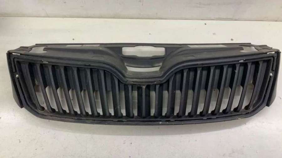 Решетка радиатора к Skoda Rapid 2015
