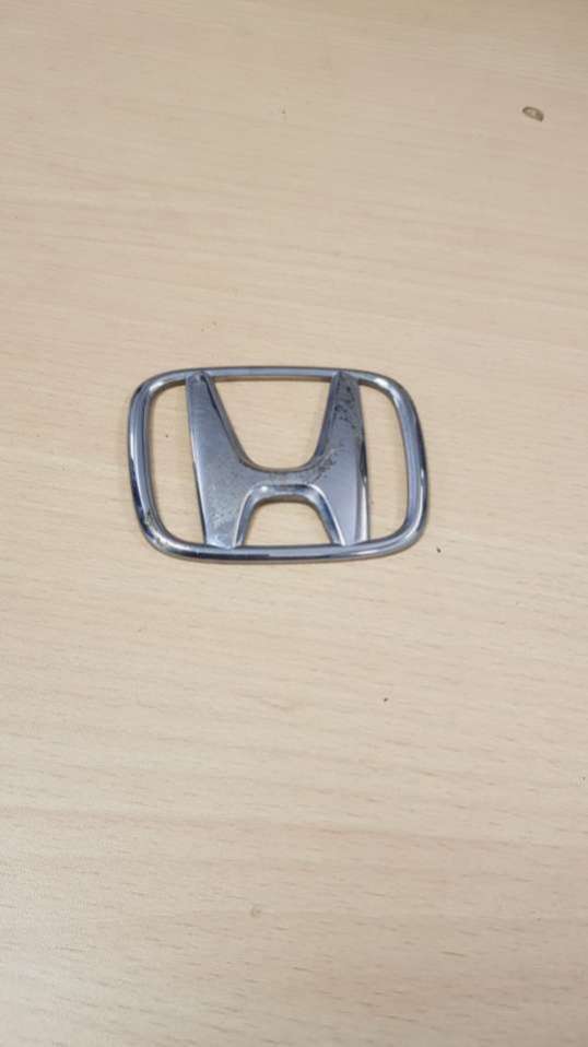 Эмблема к Honda Jazz 2005