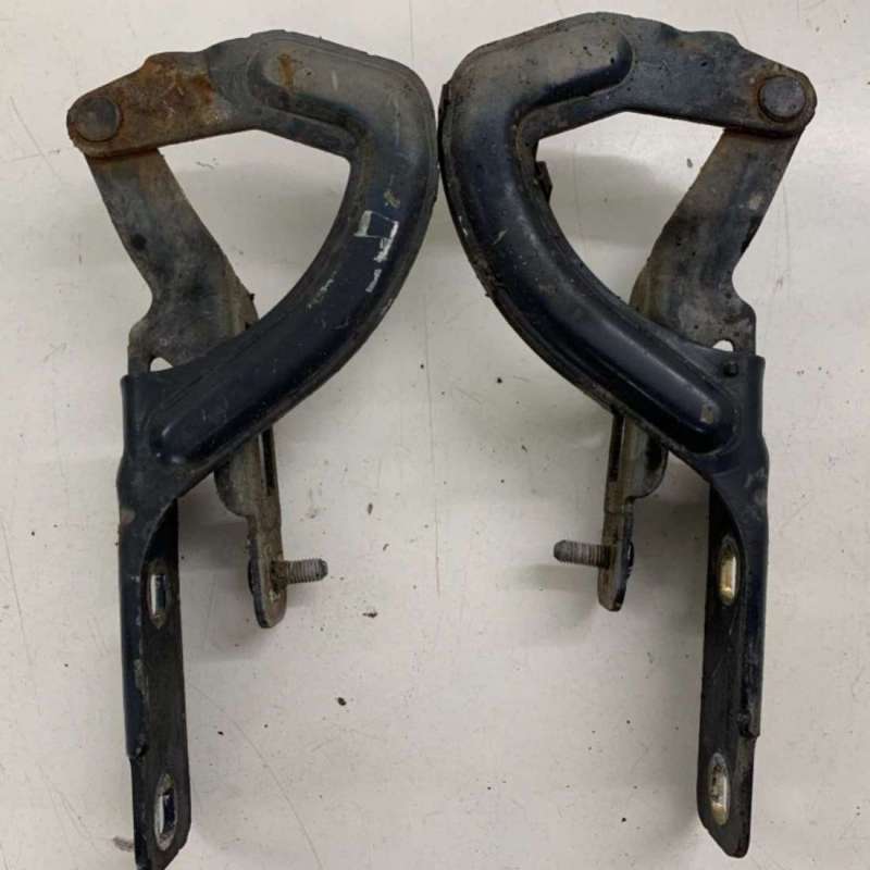 Петля капота к Renault Megane 1996