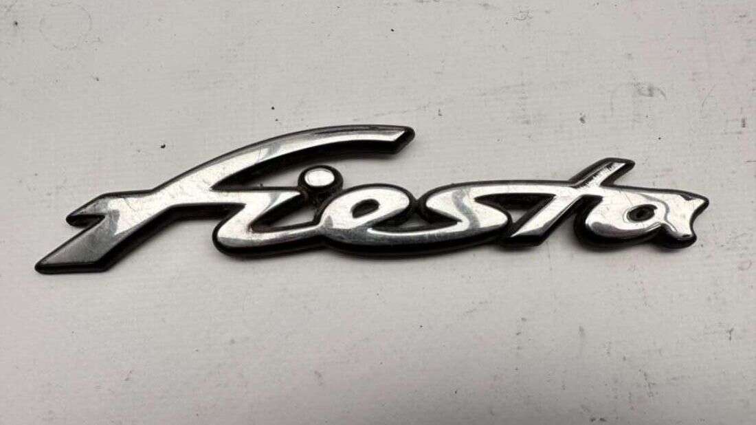 Эмблема к Ford Fiesta 1997