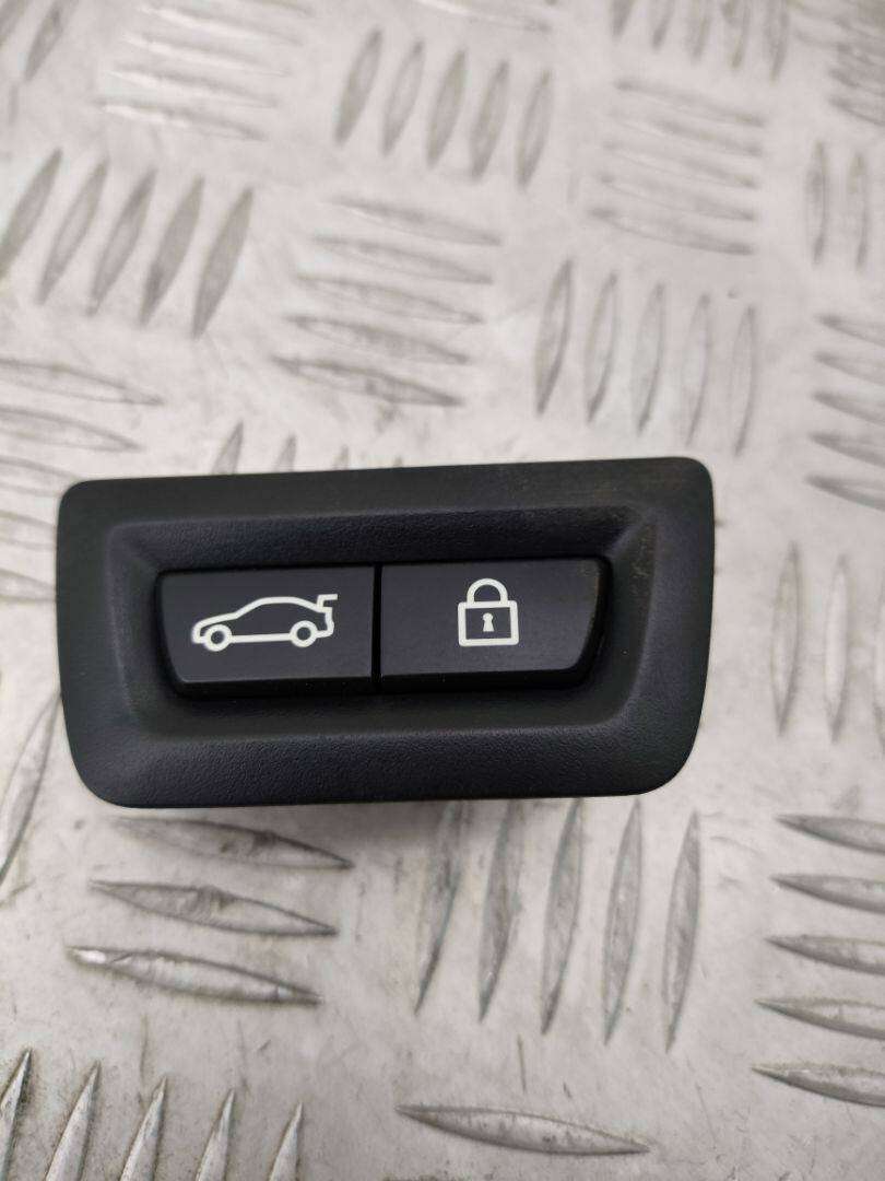 Кнопка  к BMW X3 2019