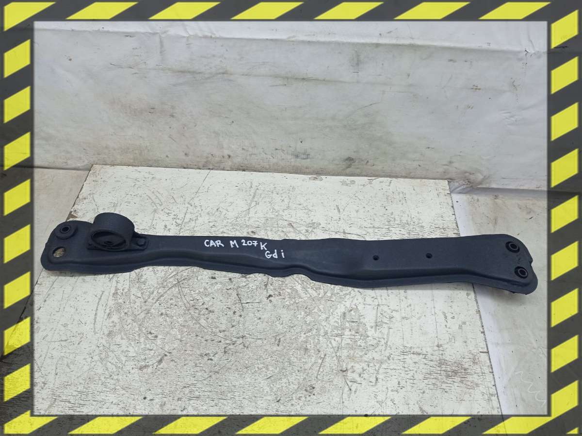 Балка под КПП к Mitsubishi Carisma 1997