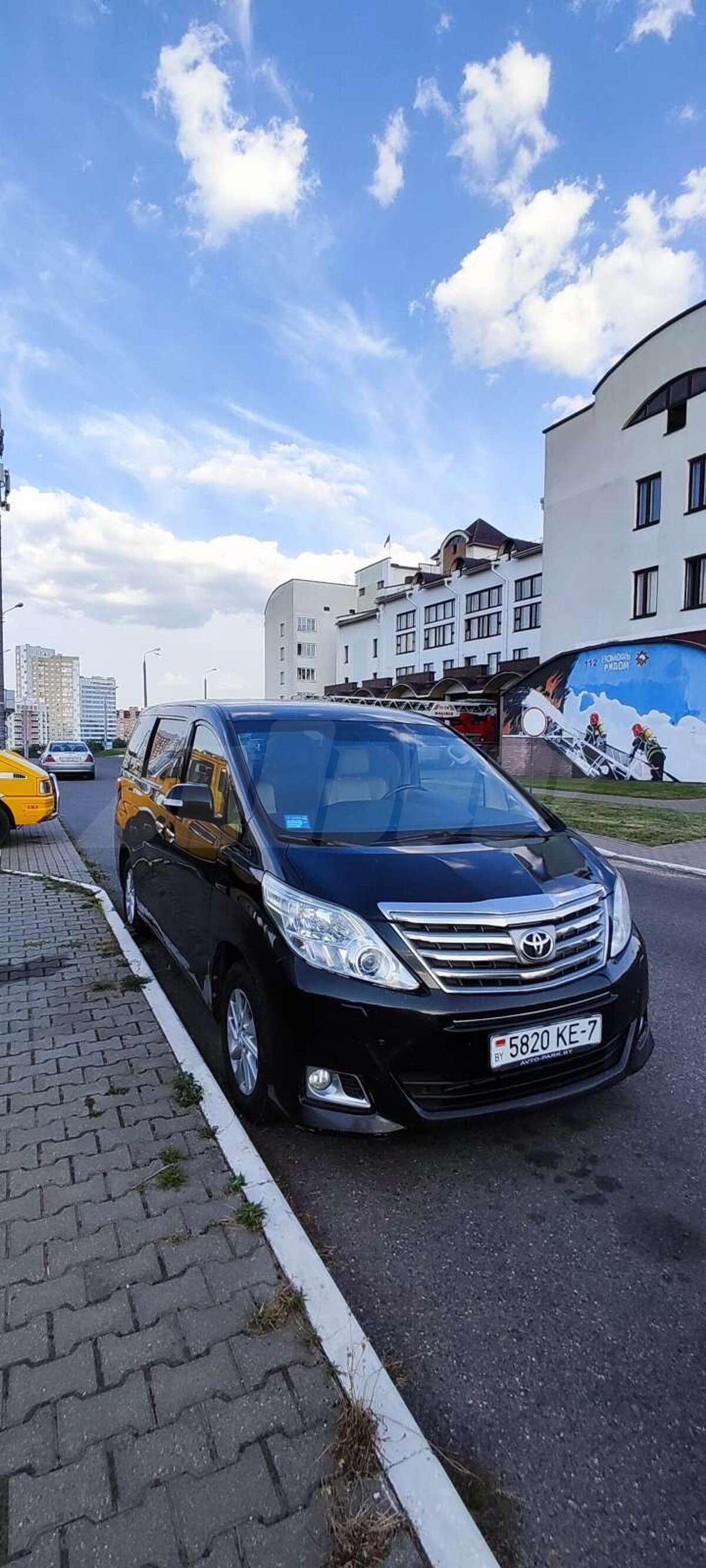 Toyota Alphard II, 2012