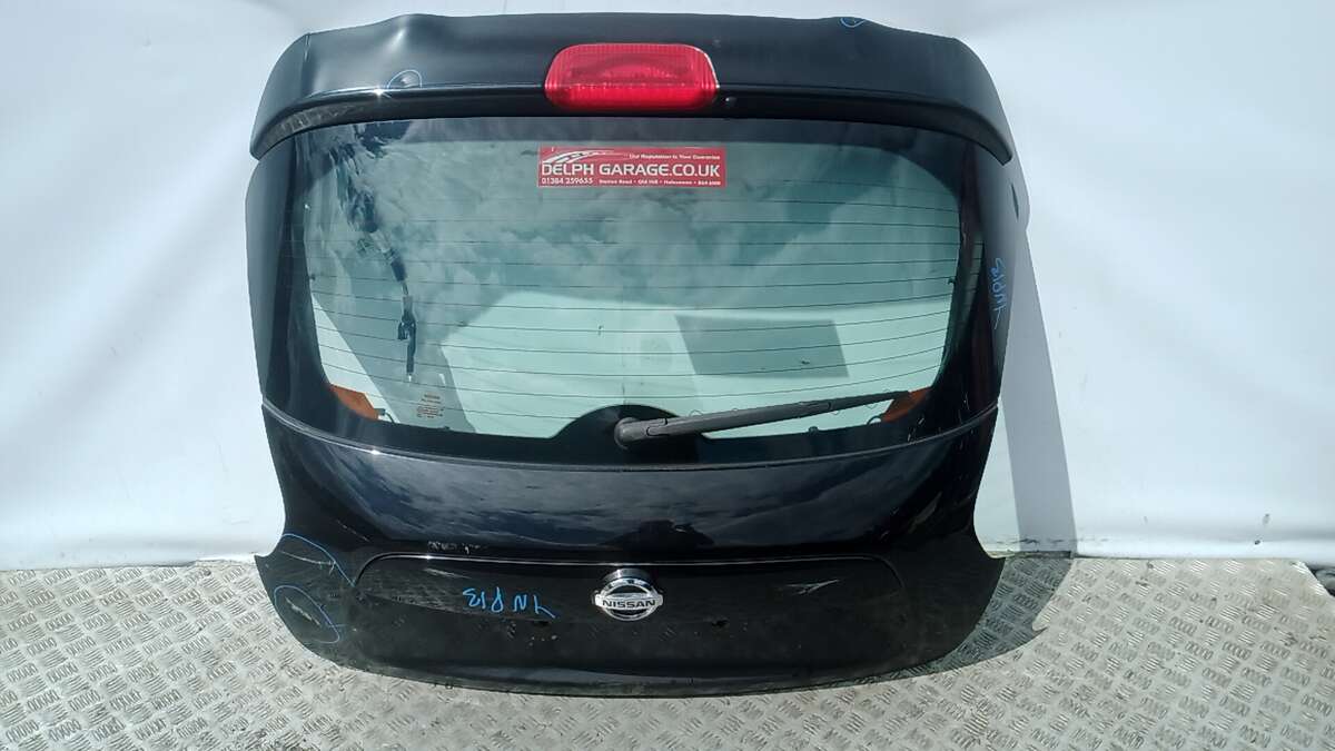 Замок двери к Nissan Juke 2012