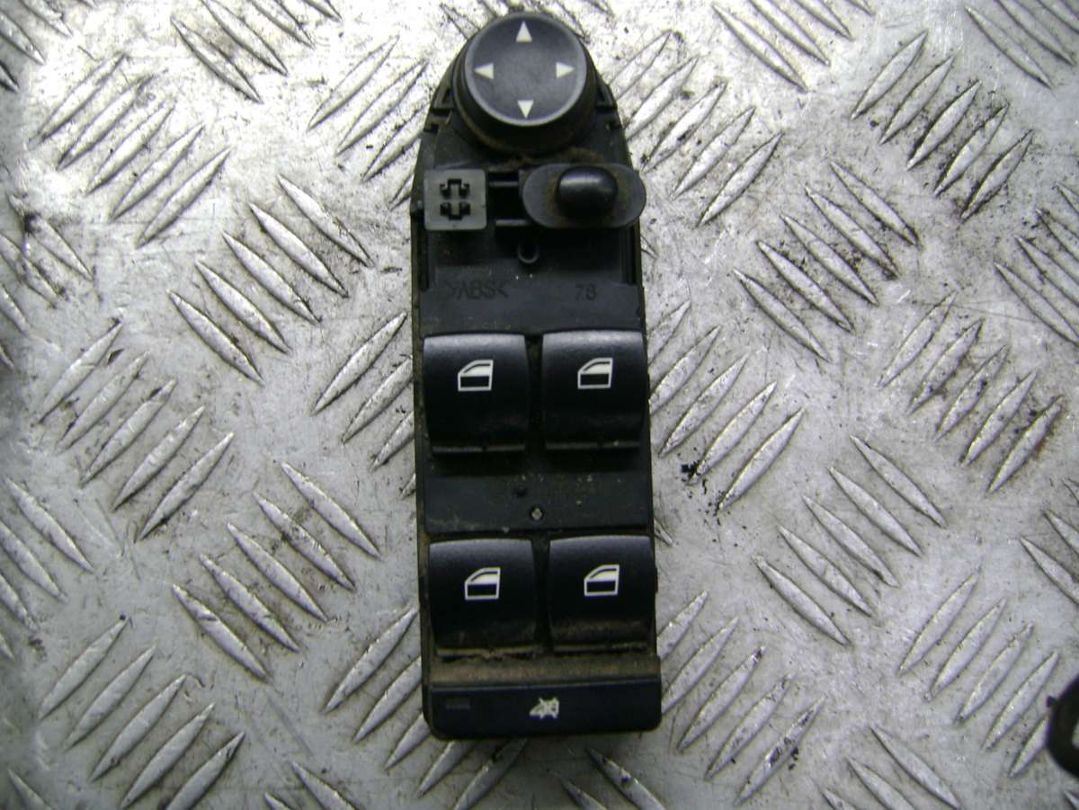 Кнопка  к BMW 5 2008