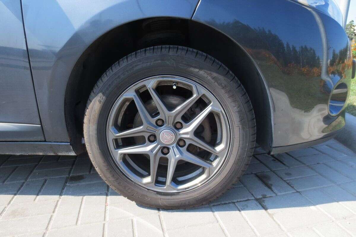 Renault_Megane_колесо