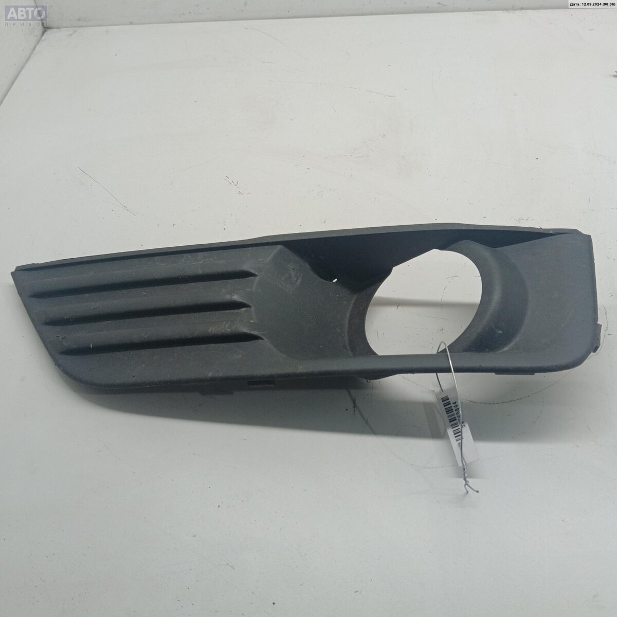 Рамка фары к Ford Focus 2007