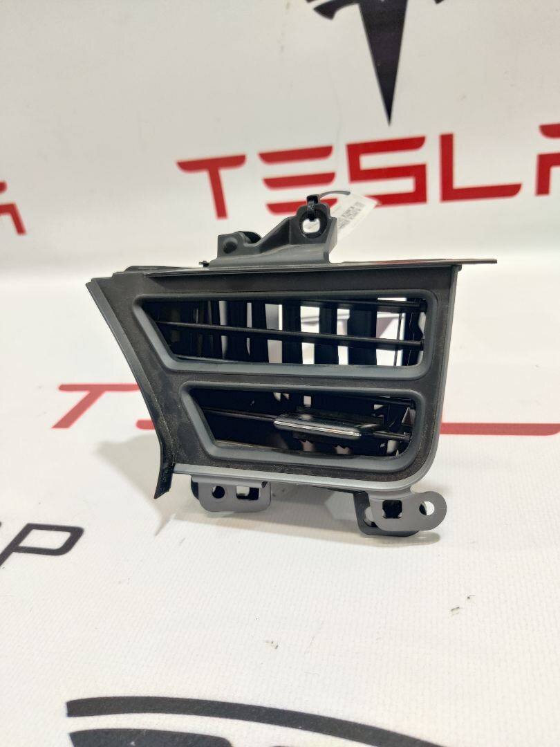 Воздуховод к Tesla Model S 2019