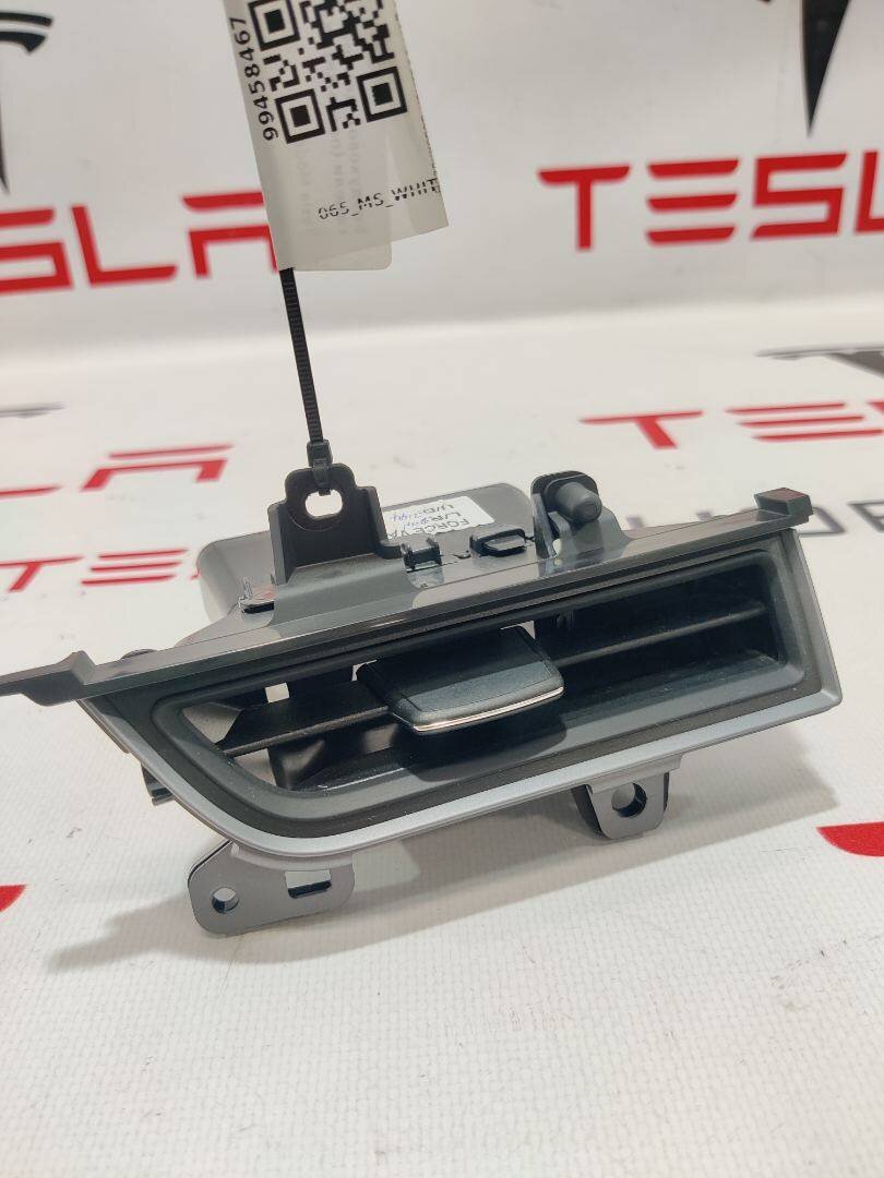Воздуховод к Tesla Model S 2019