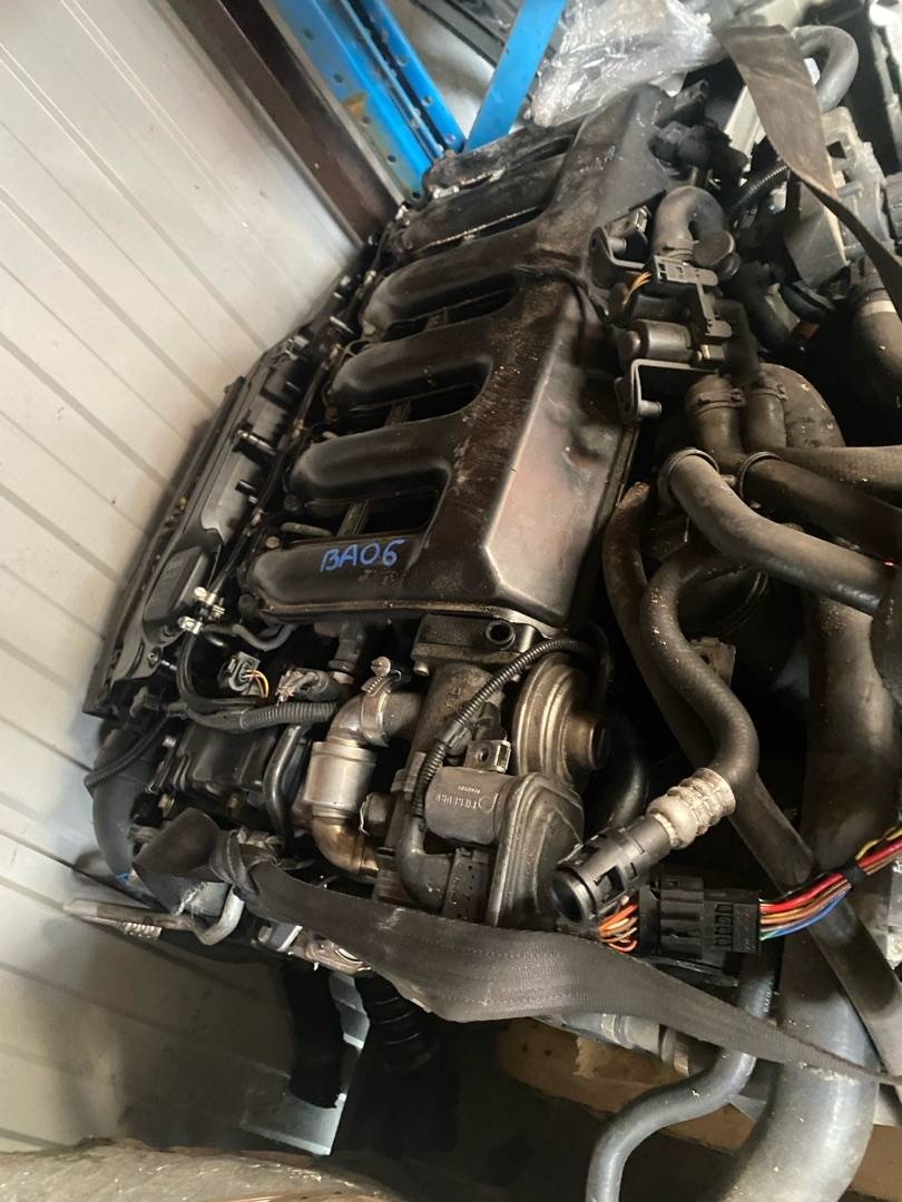 Двигатель к BMW  2008
