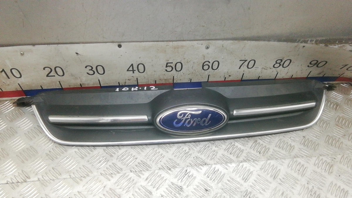 Решетка радиатора к Ford C-MAX 2013