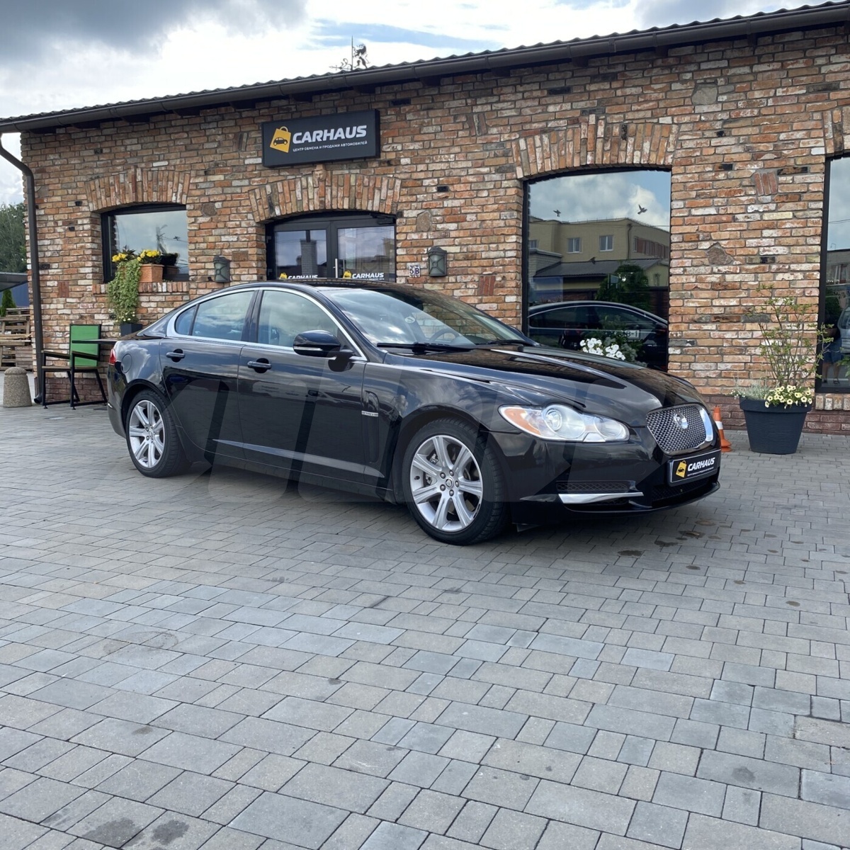 Jaguar XF I, 2010