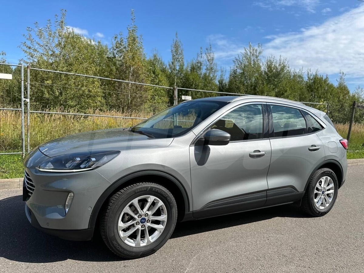 Ford Kuga III, 2020