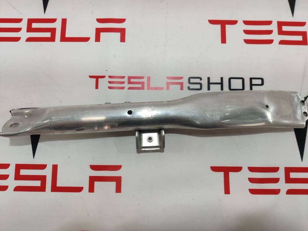 Распорка стоек к Tesla Model S 2019
