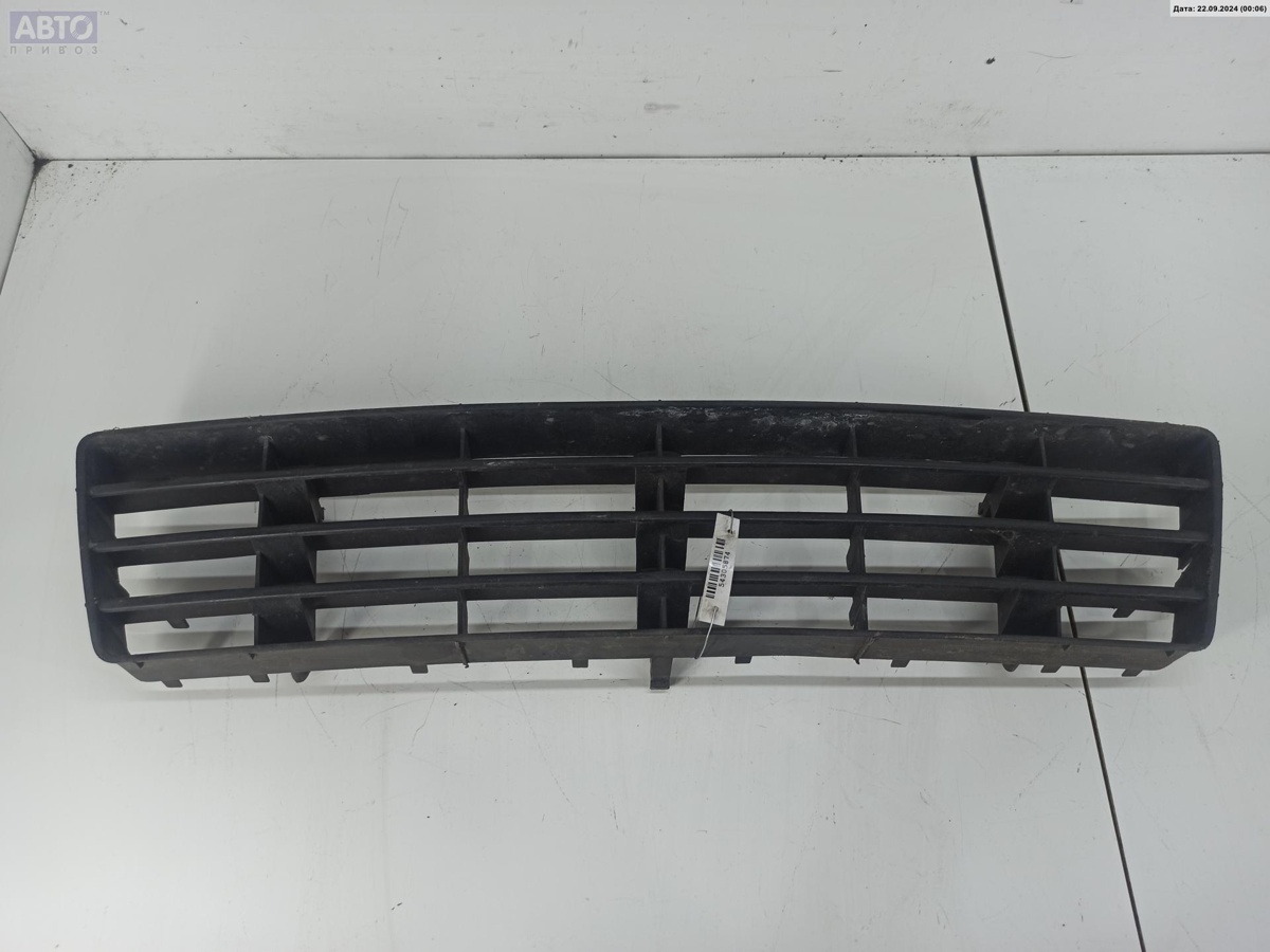 Решетка бампера к Audi A6 1998