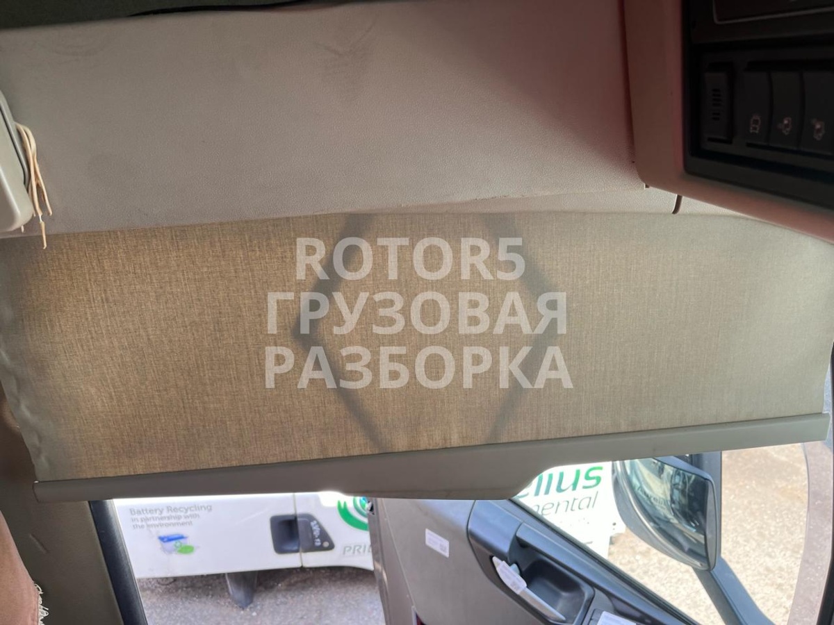 Шторка двери к Volvo A6 2017