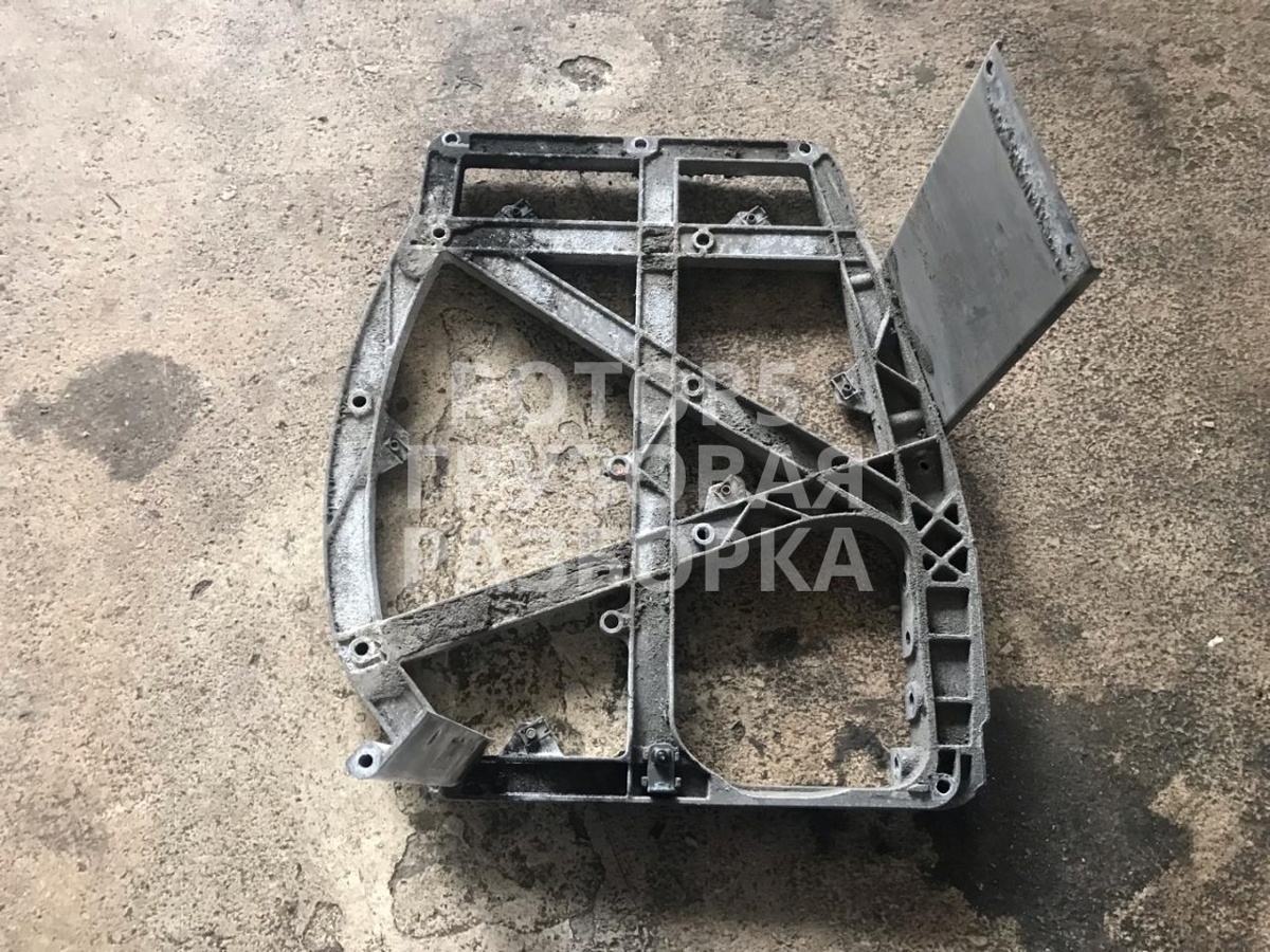 Кронштейн бака AdBlue к Volvo A6 2015