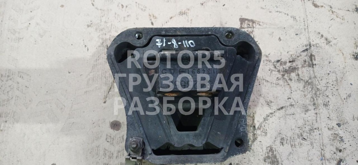 Подушка крепления двигателя к Iveco  2013
