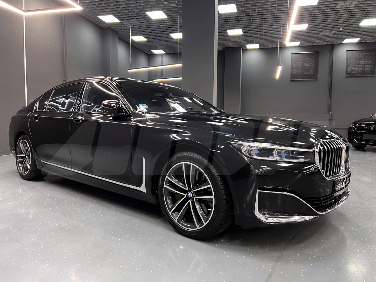 BMW 7 series VI (G11/G12) Рестайлинг, 2020