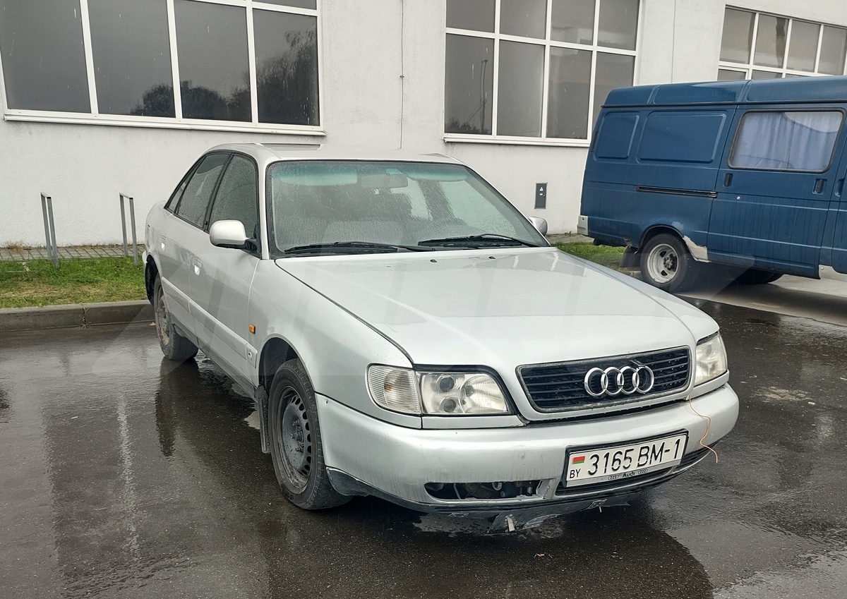 Audi A6 I (C4), 1996